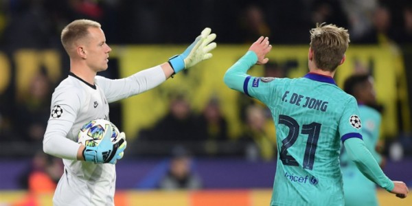 Barcelona zmusza starych graczy do odejścia lub obniżenia płac